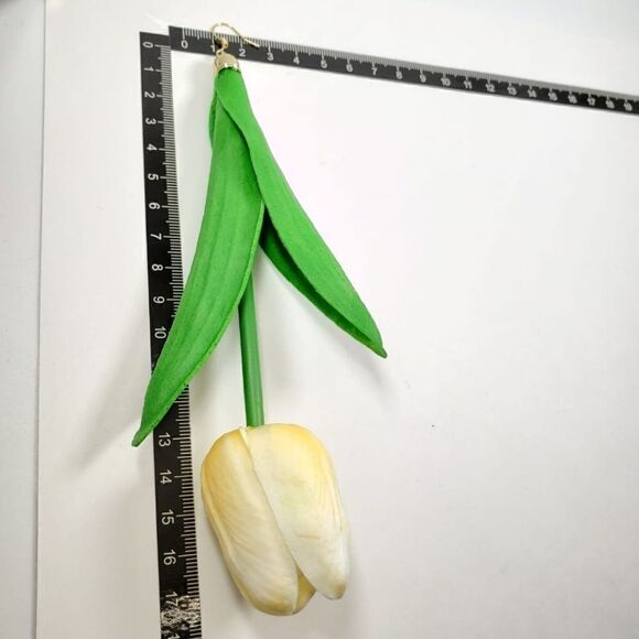 2/$20 Brand New Tulip Flower Earrings - Picture 4 of 4